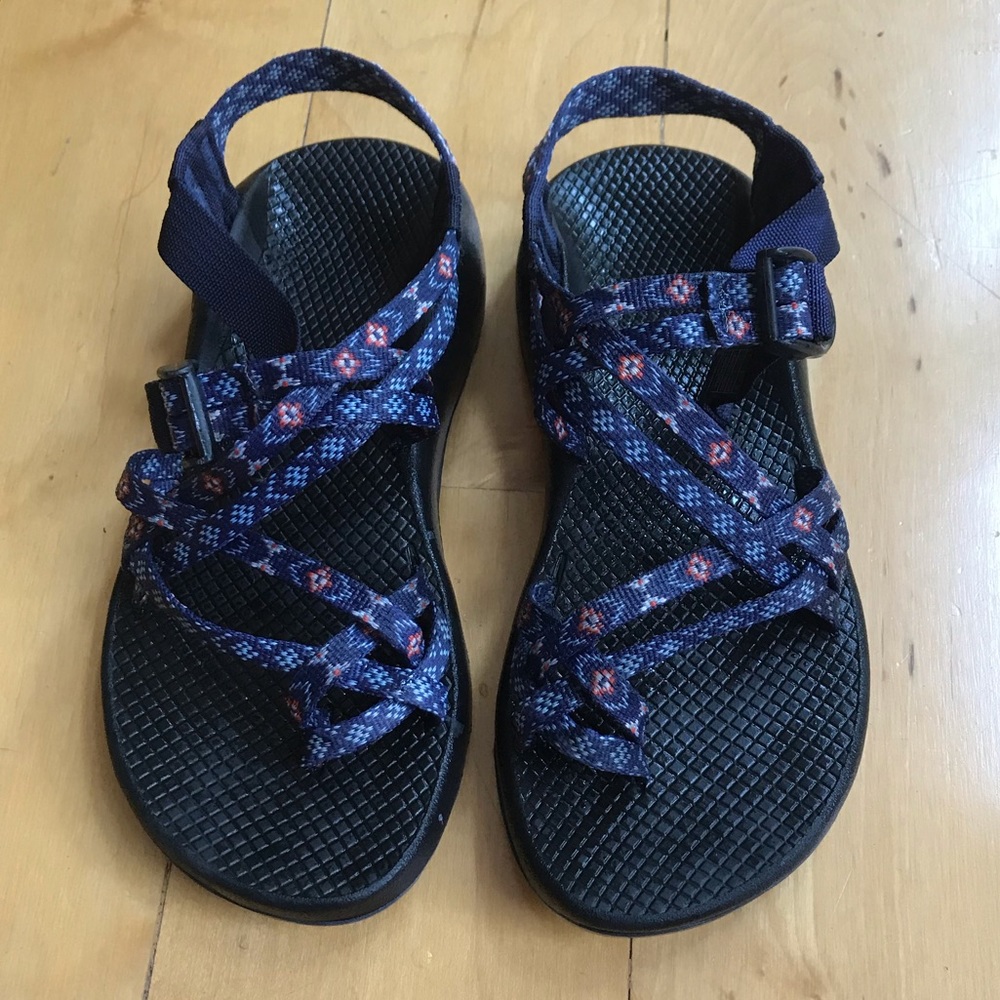 Chacos!